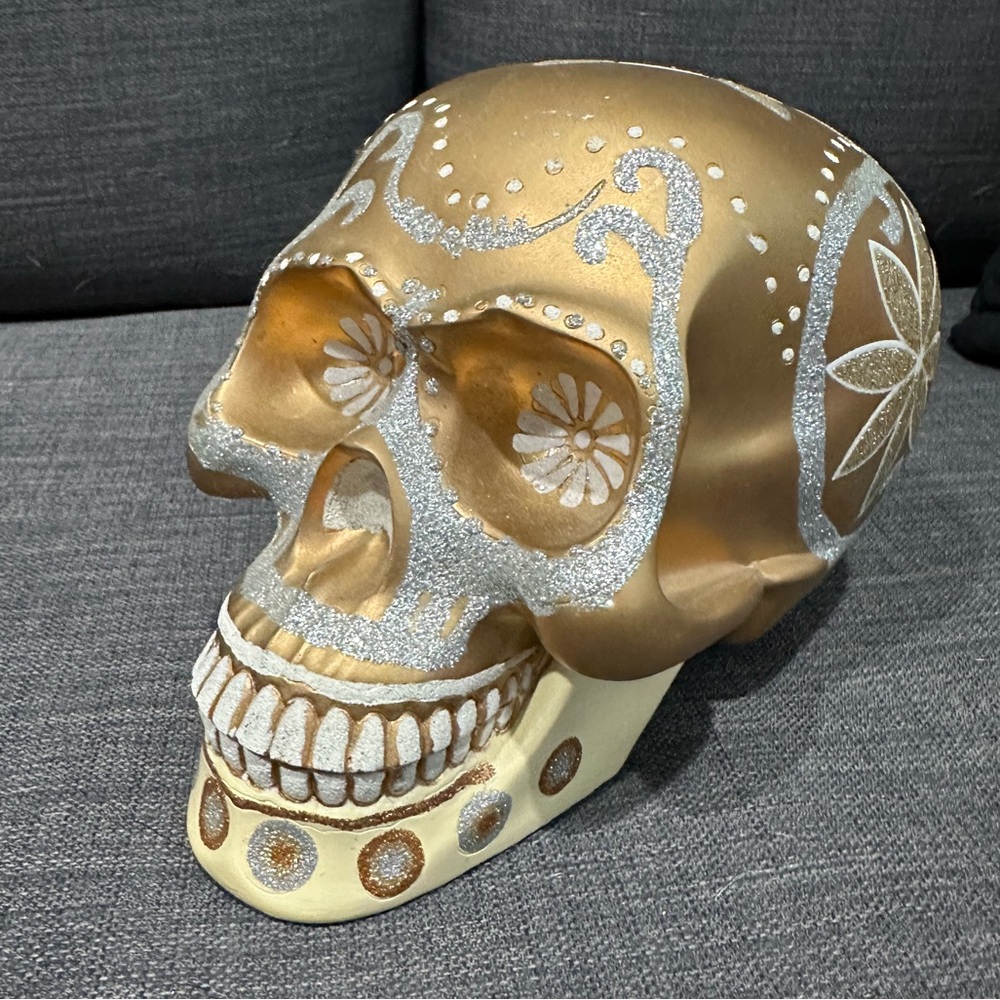 Gold glittered skull